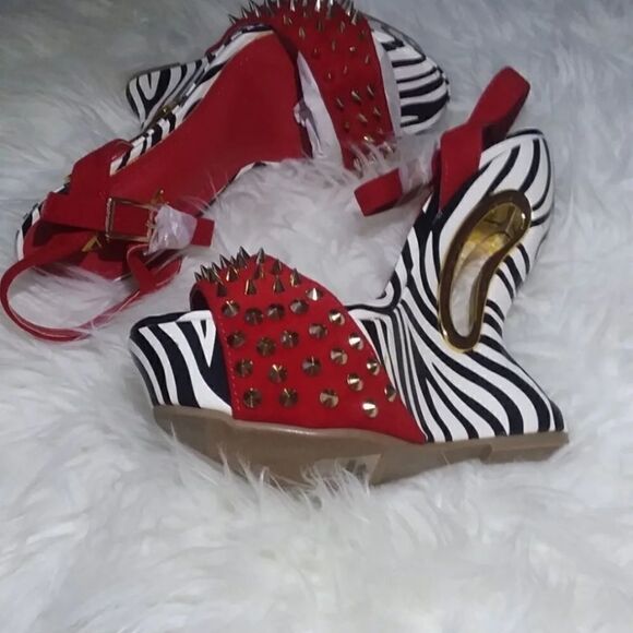 Red black white zebra spike wedge heels - Picture 1 of 2